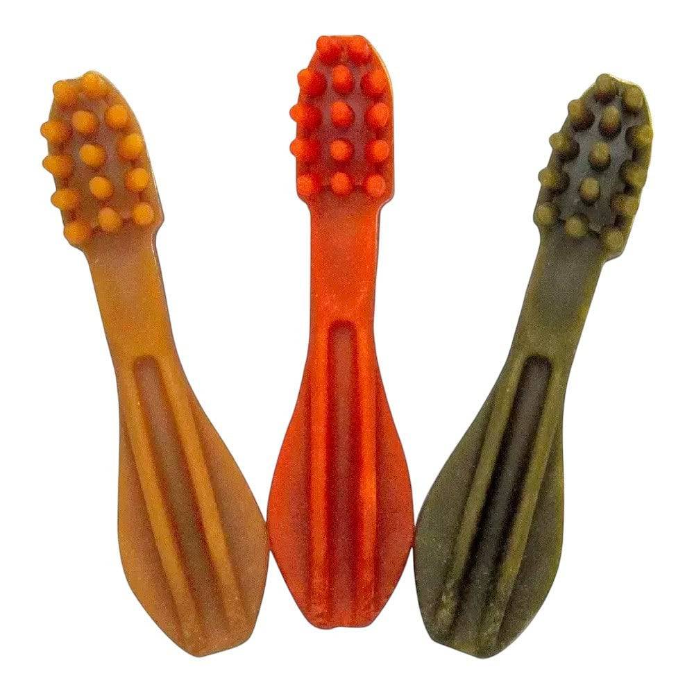 Whimzees Premio Dental Vegetariano Forma Cepillo de Dientes Chico para Perro, 24 piezas